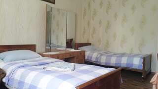 Мини-отель Mini-Hotel on Solomianka Киев Двухместный номер с 1 кроватью и общей ванной комнатой-4