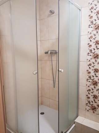 Мини-отель Mini-Hotel on Solomianka Киев Двухместный номер Делюкс с 1 кроватью и ванной-2